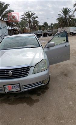 تۆیۆتا کراون